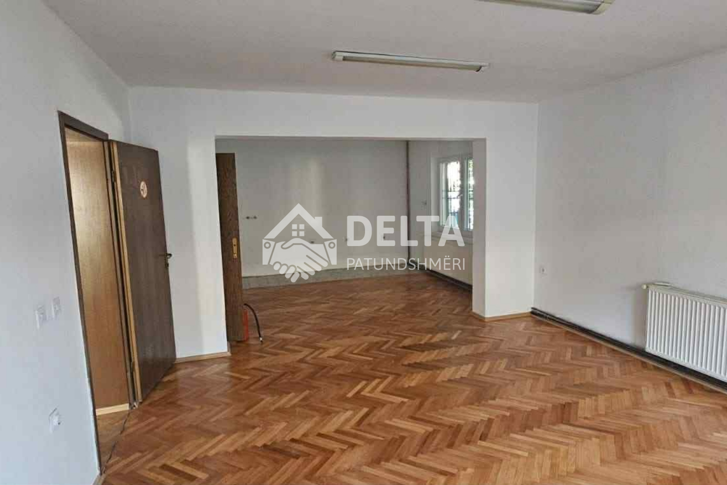 Shtëpi me qira në Pejton (4)