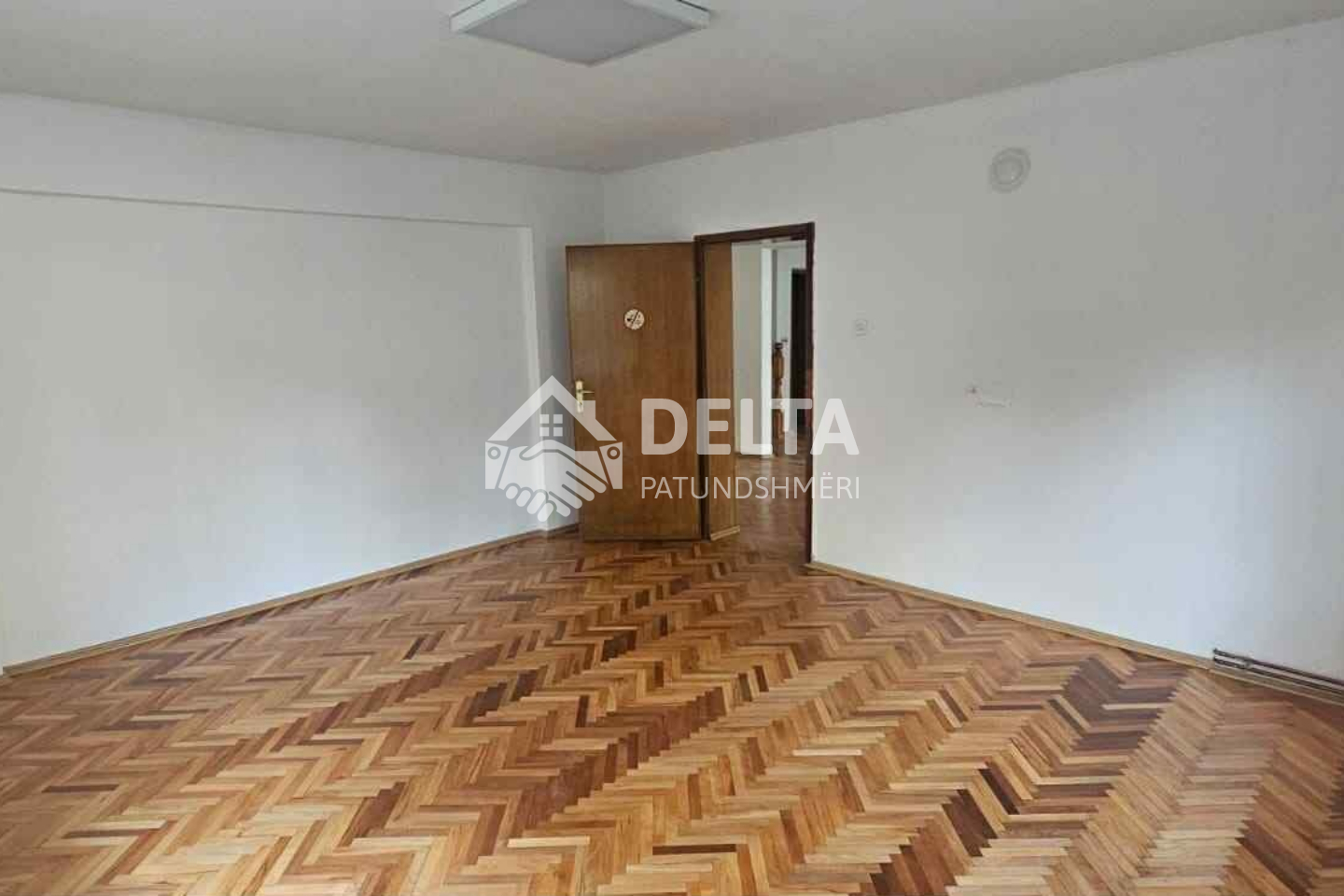 Shtëpi me qira në Pejton (7)