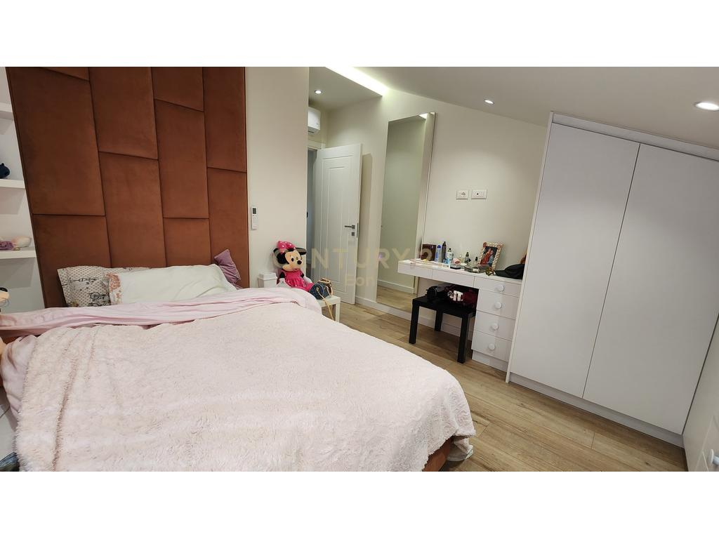 Villas de 2 andares à venda na praia de durres!