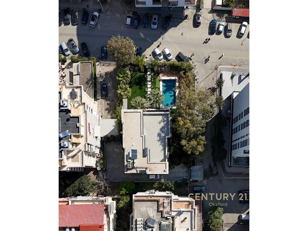 Villas de 2 andares à venda na praia de durres!