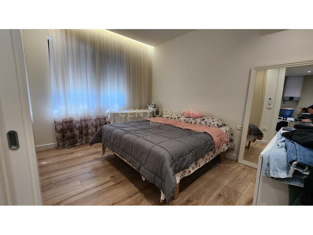 Villas de 2 andares à venda na praia de durres!