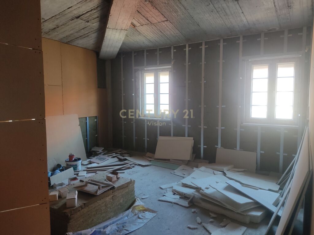 Appartement 3+1+2 à vendre à sarreq, Shkodër - 190m²