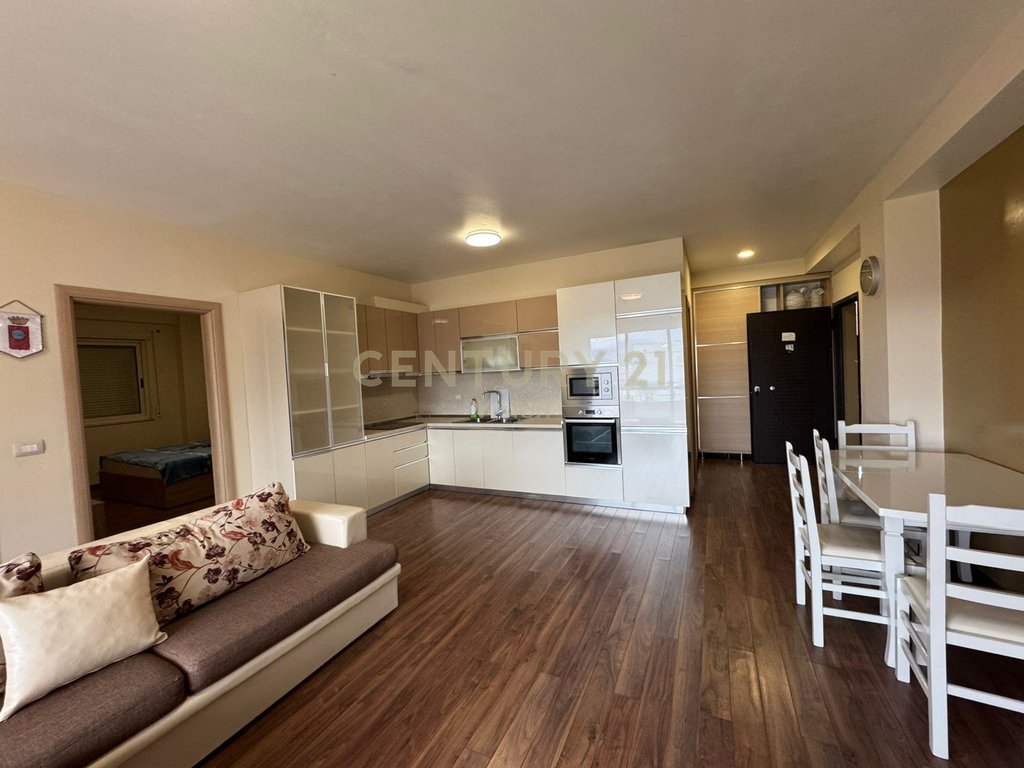 Appartement 3+1+2 à vendre à sarreq, Shkodër - 190m²