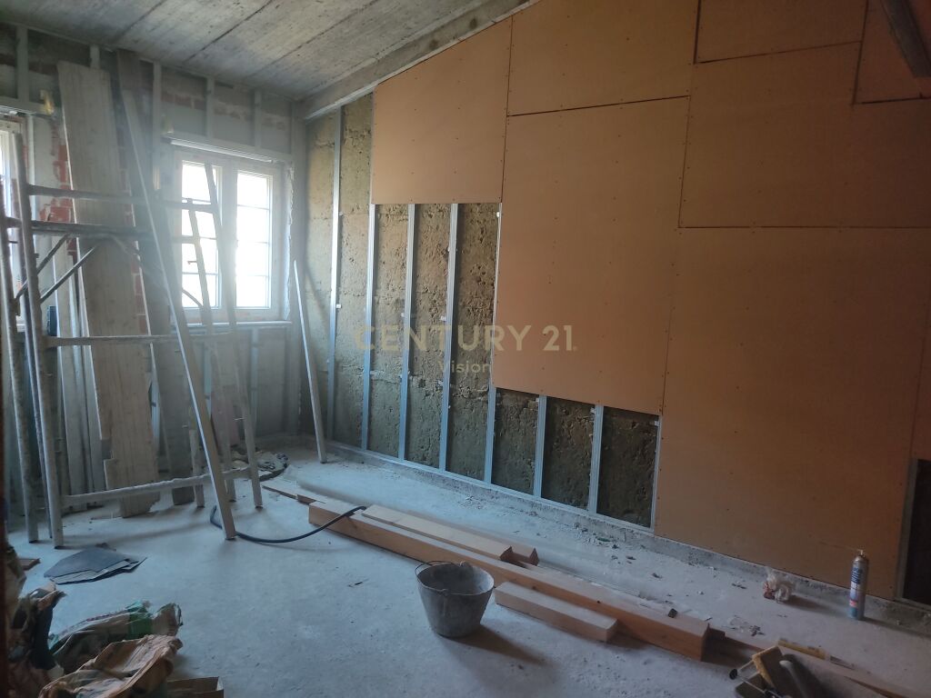 Appartement 3+1+2 à vendre à sarreq, Shkodër - 190m²