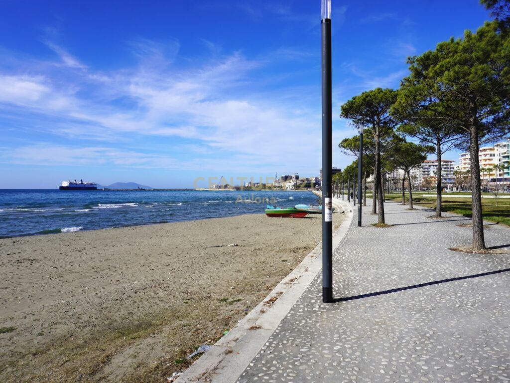 Appartement 2+1 avec vue latérale sur la mer à det