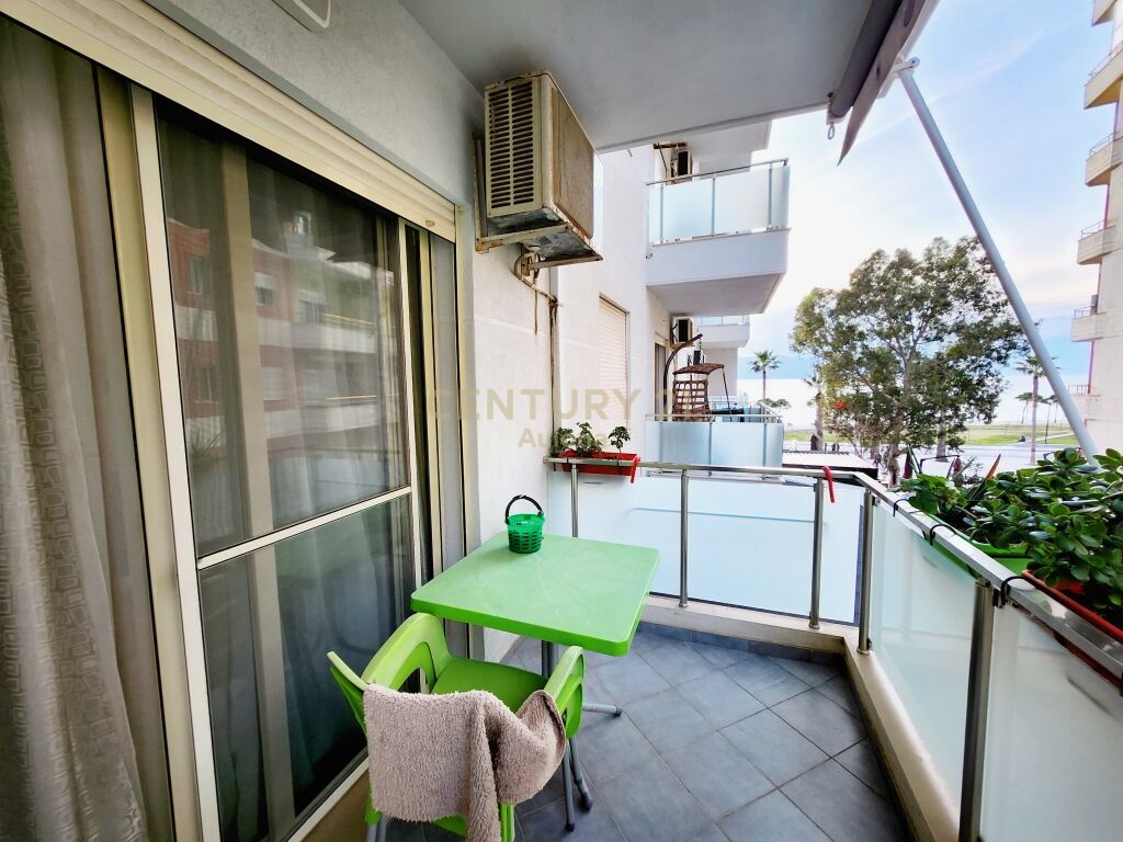 Appartement 2+1 avec vue latérale sur la mer à det