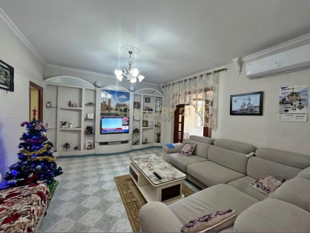 Appartamento in vendita 3+1 vicino alla scuola qemal mici, durres! (2)