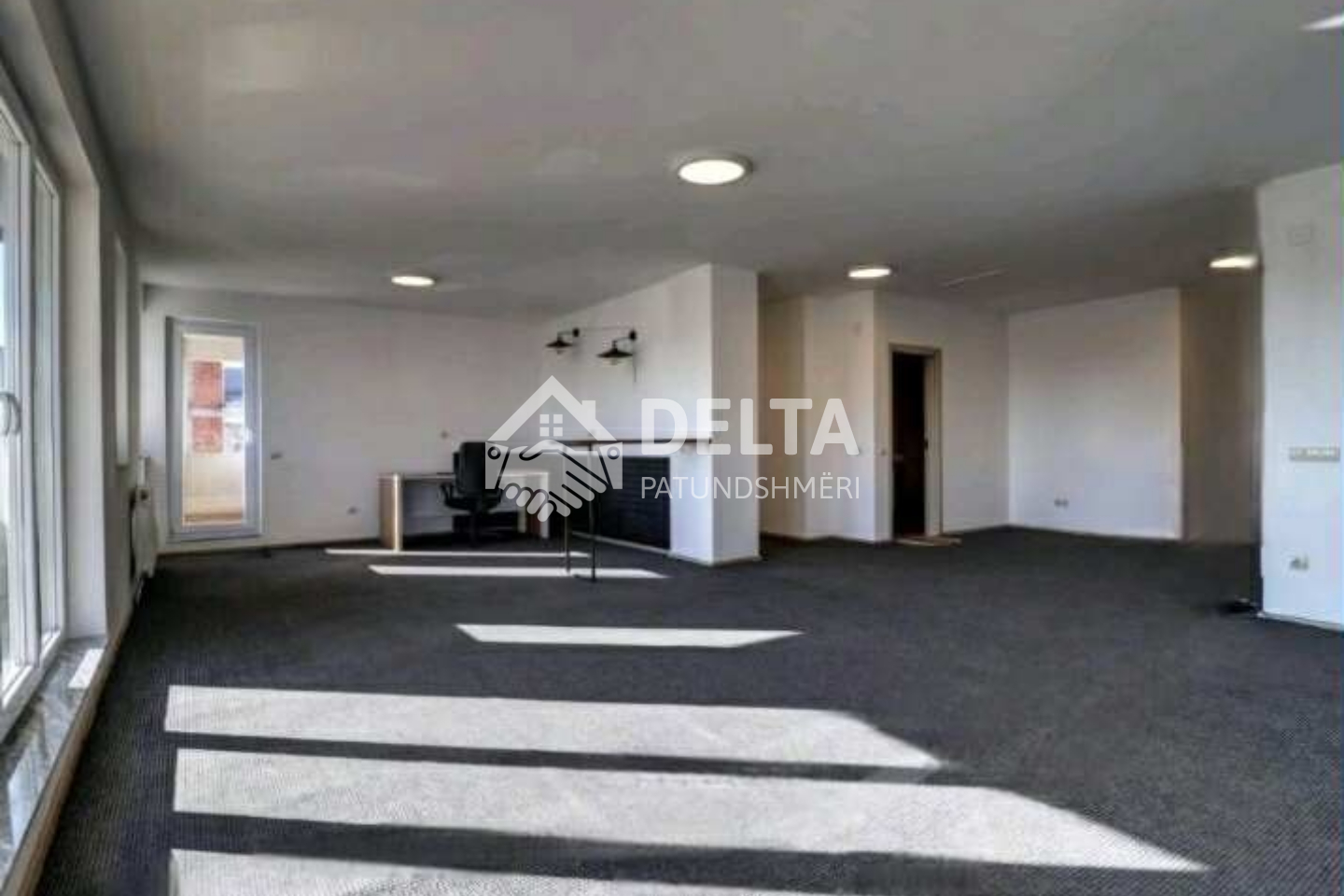 Escritório/penthouse para alugar em Tophane