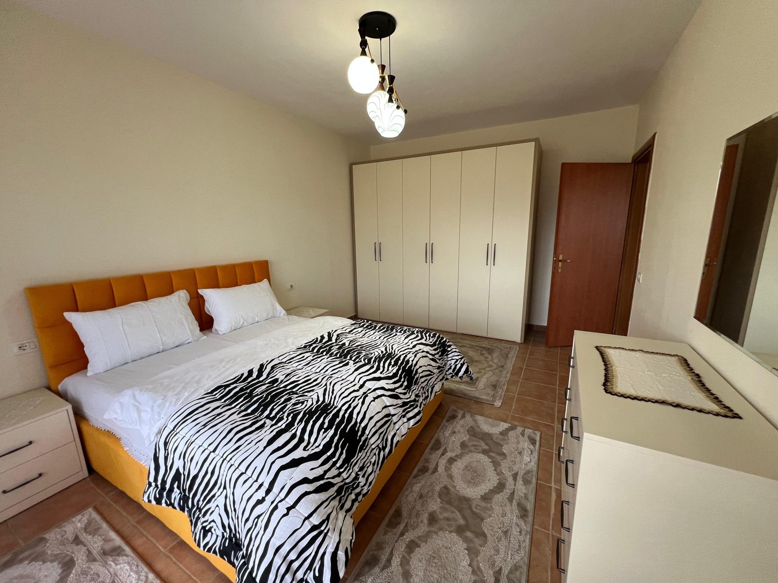 Zur miete wohnung 1+1 im 3. Stock in plazh, Durrës