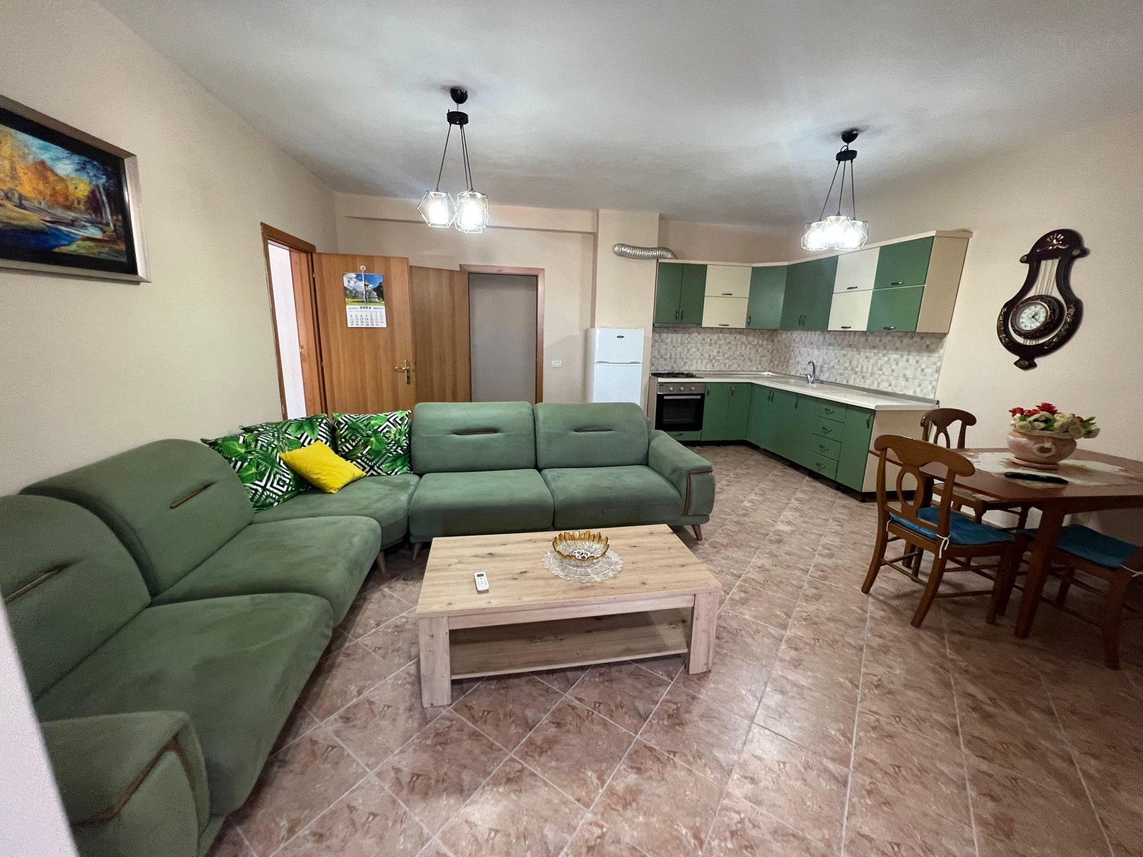 Apartment zur miete im zentrum von Durrës 2+1 im 5. Stock in der nähe des museums (6)