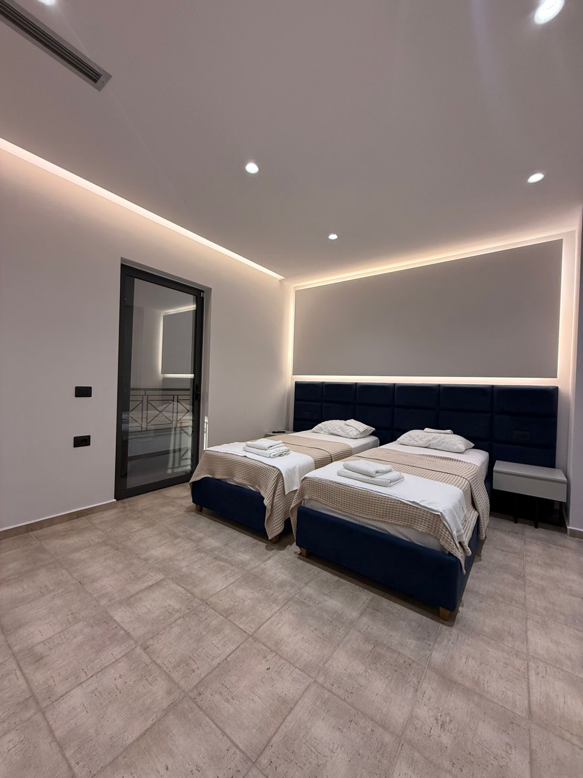 Skyline retreat