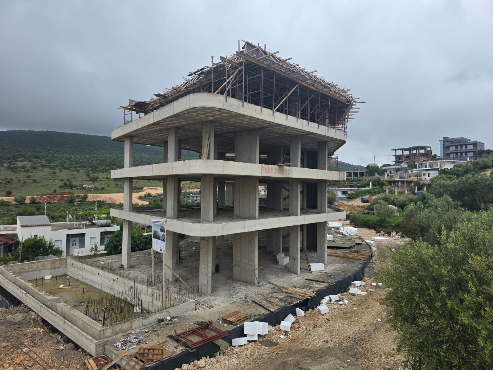 Ksamil building