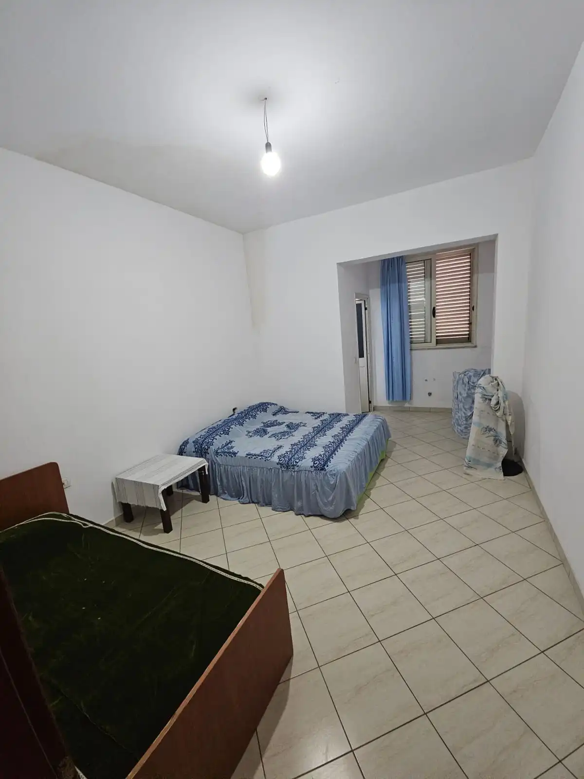 Villa à 3 étages à vendre à la plage de durres (4)
