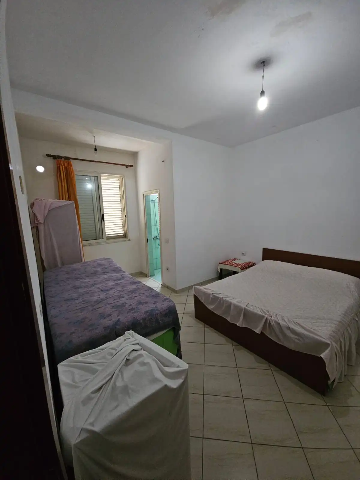 Villa à 3 étages à vendre à la plage de durres (7)