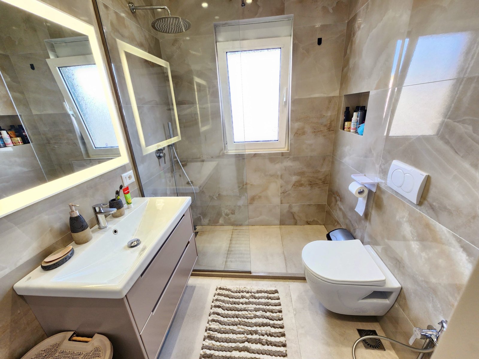 Appartement à vendre à plazh durres – 2+1 entièrement rénové (5)