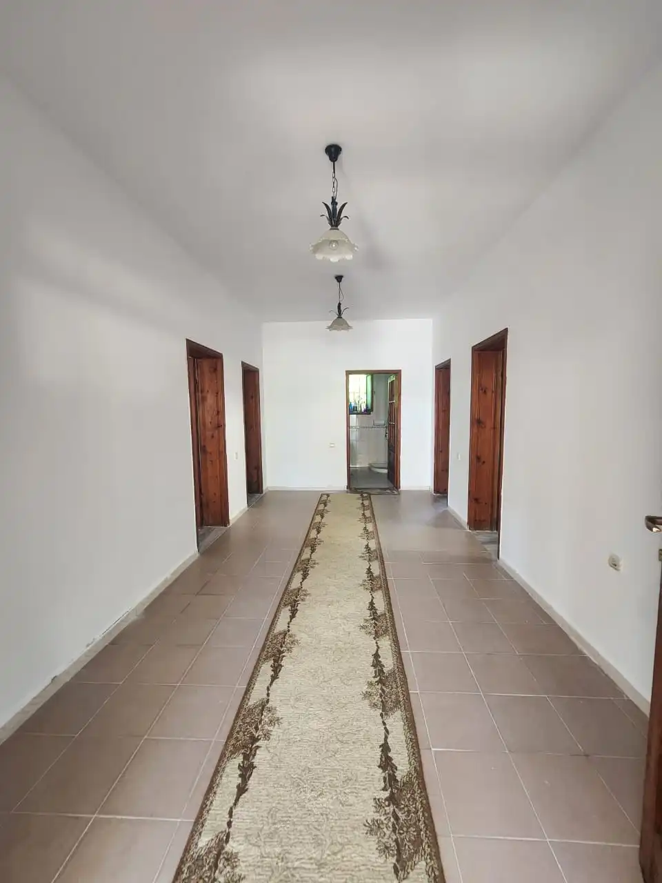 Villa à 2 étages à vendre à la plage de Durrës (2)