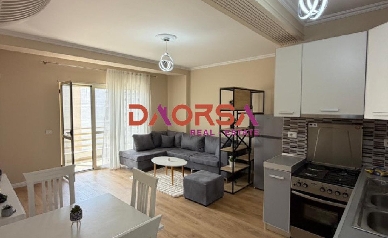 Appartement 1+1 à vendre près du district de la police (8)