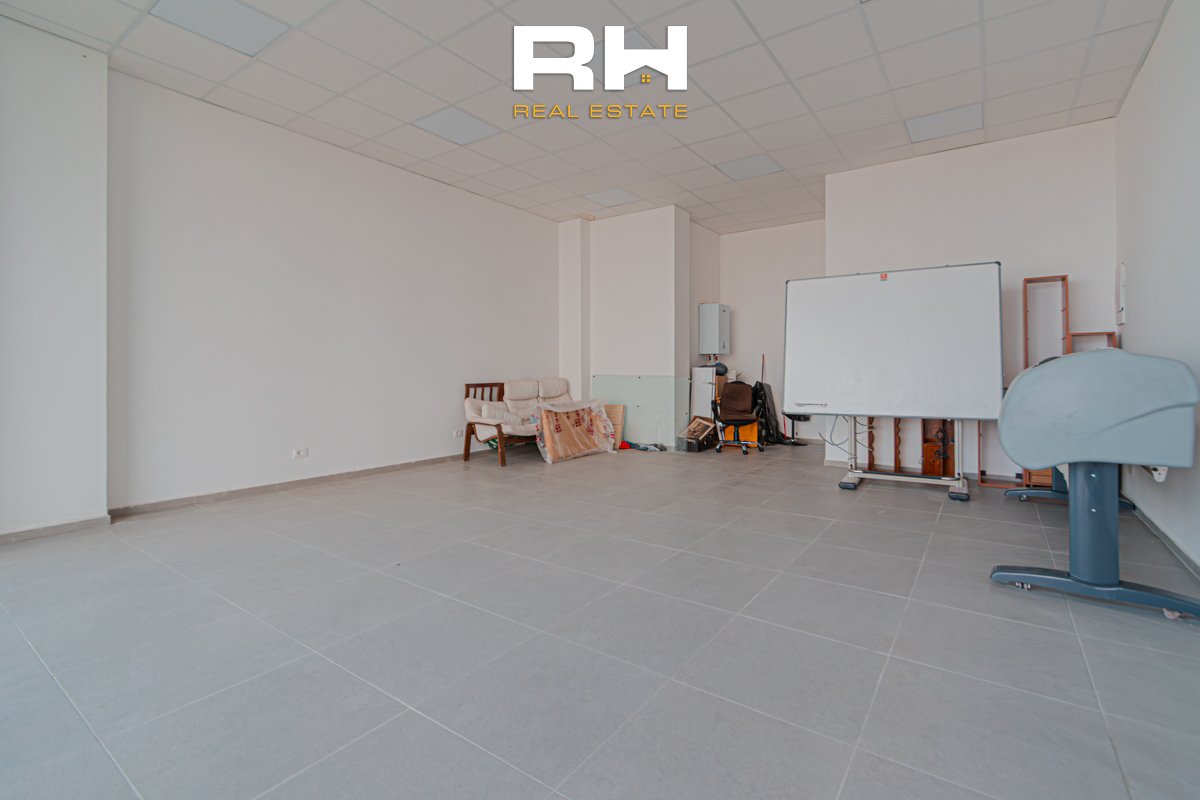 Locale di 50m² in #vendita a Veternik