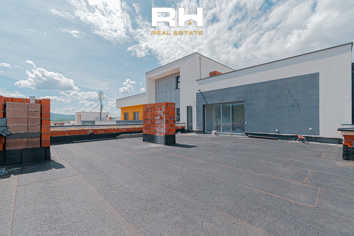 Ático 152m² + 112.56m² en #venta en Mati 1