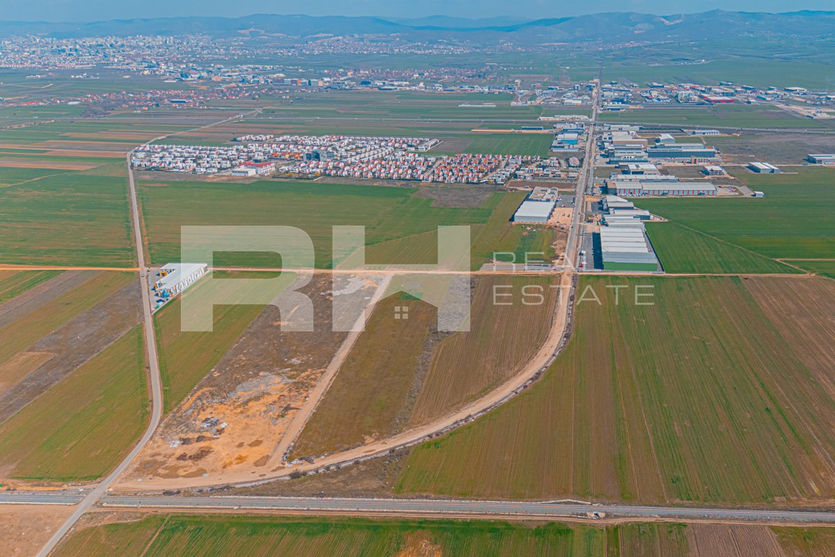 Terrain de 52,9 ari en vente à miradi e epërme