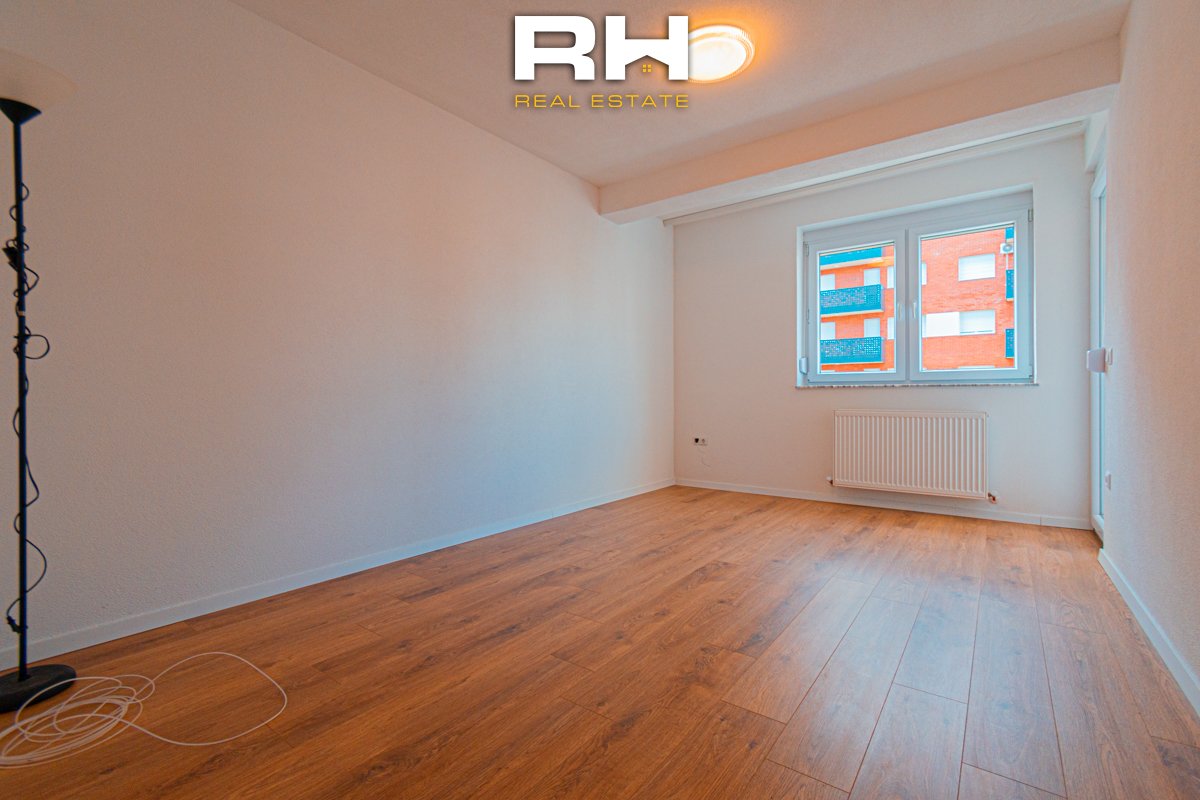 Wohnung – Büro 86m² zur miete in der straße b (3)
