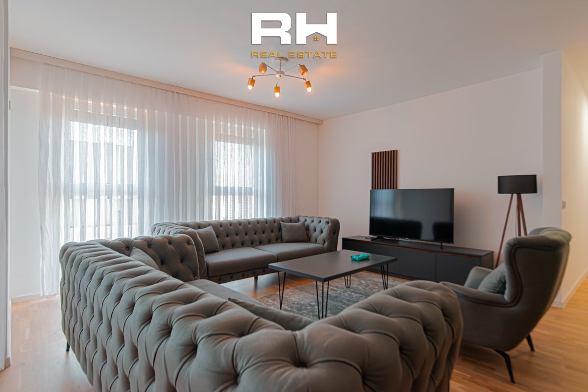 Apartamento de 116m² en alquiler en Prishtina e Re