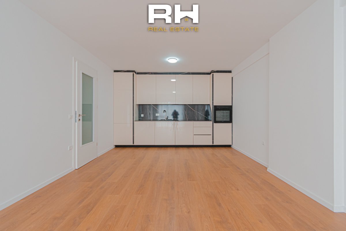 Appartement – Bureau 88m² à louer à Prishtina e Re (2)