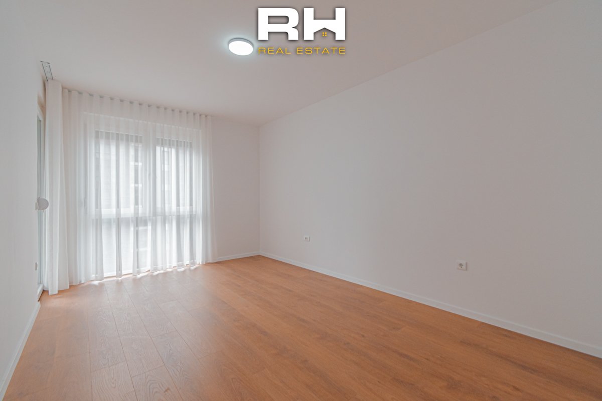 Appartement – Bureau 88m² à louer à Prishtina e Re (3)