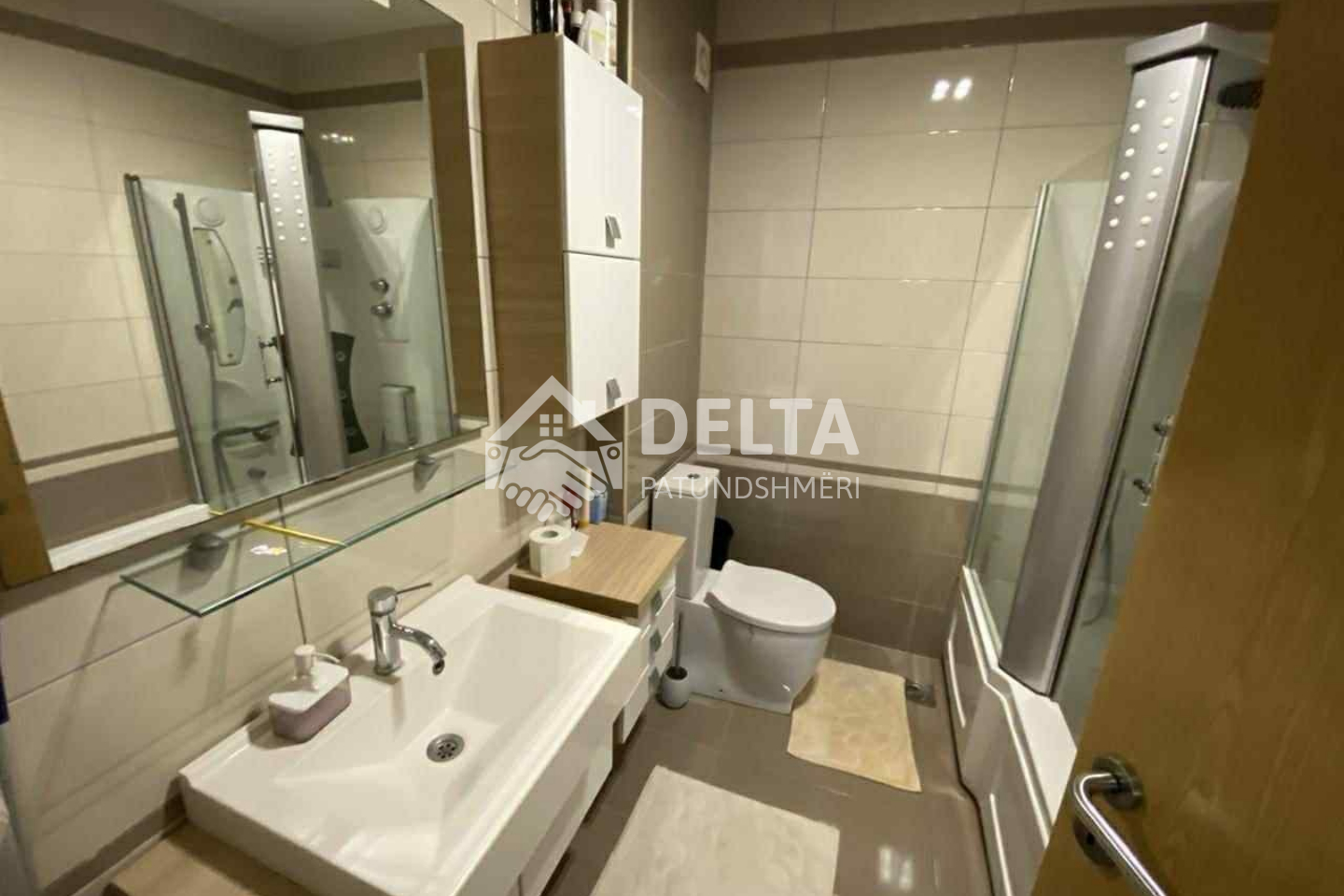 Modernes apartment zur miete im zentrum