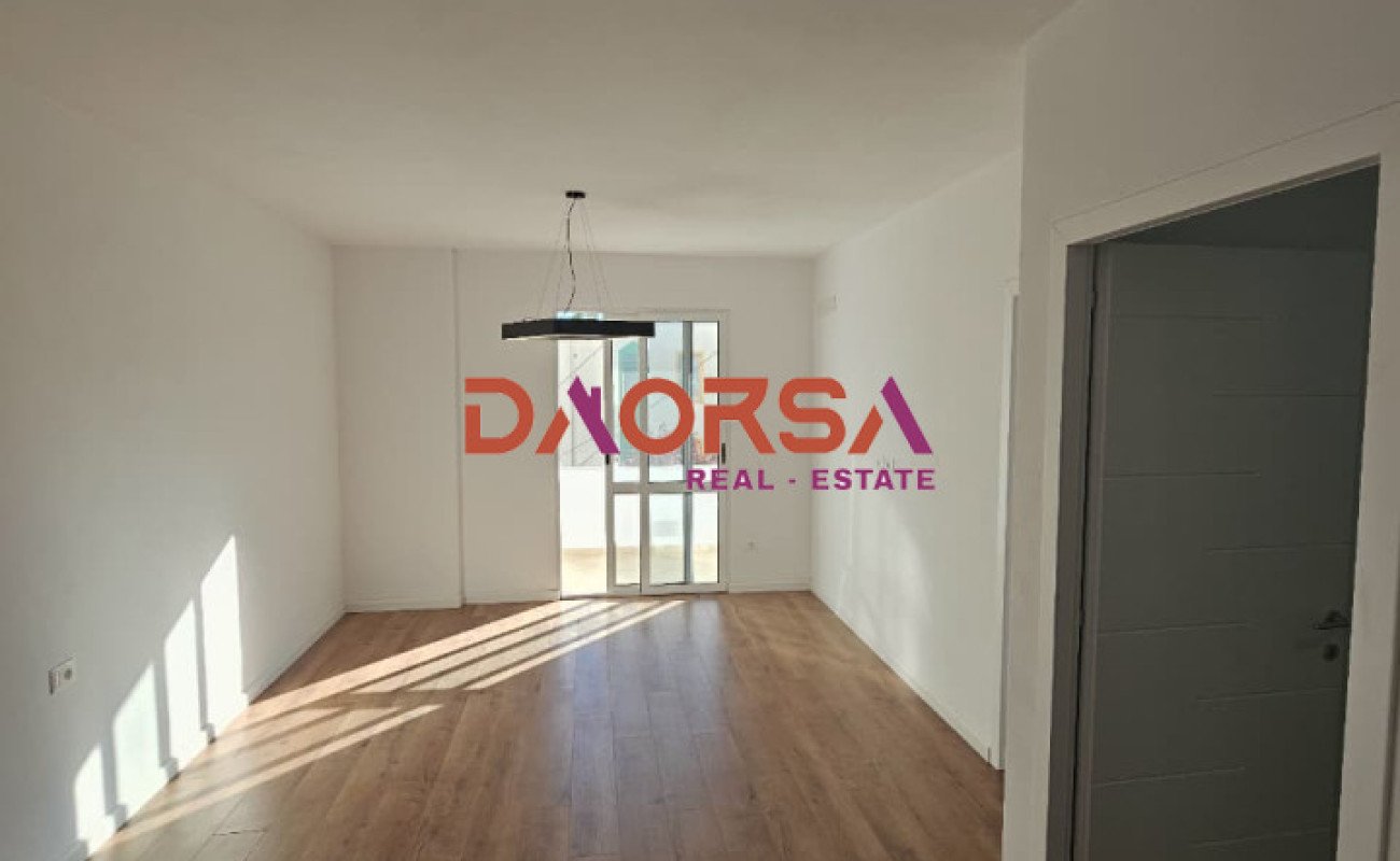 Apartment zum verkauf 2+1 in der nähe des dylli-krankenhauses, Durrës (5)