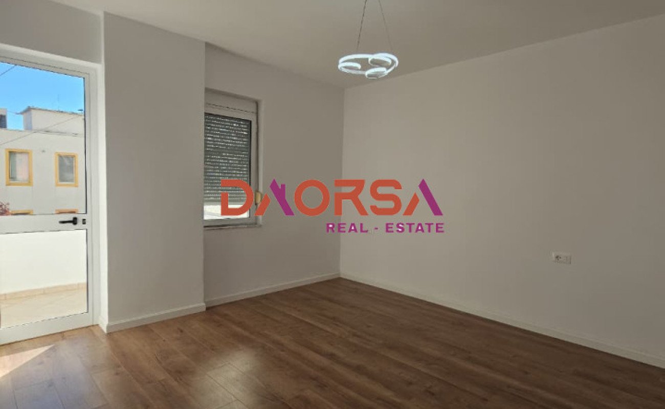 Apartment zum verkauf 2+1 in der nähe des dylli-krankenhauses, Durrës (6)