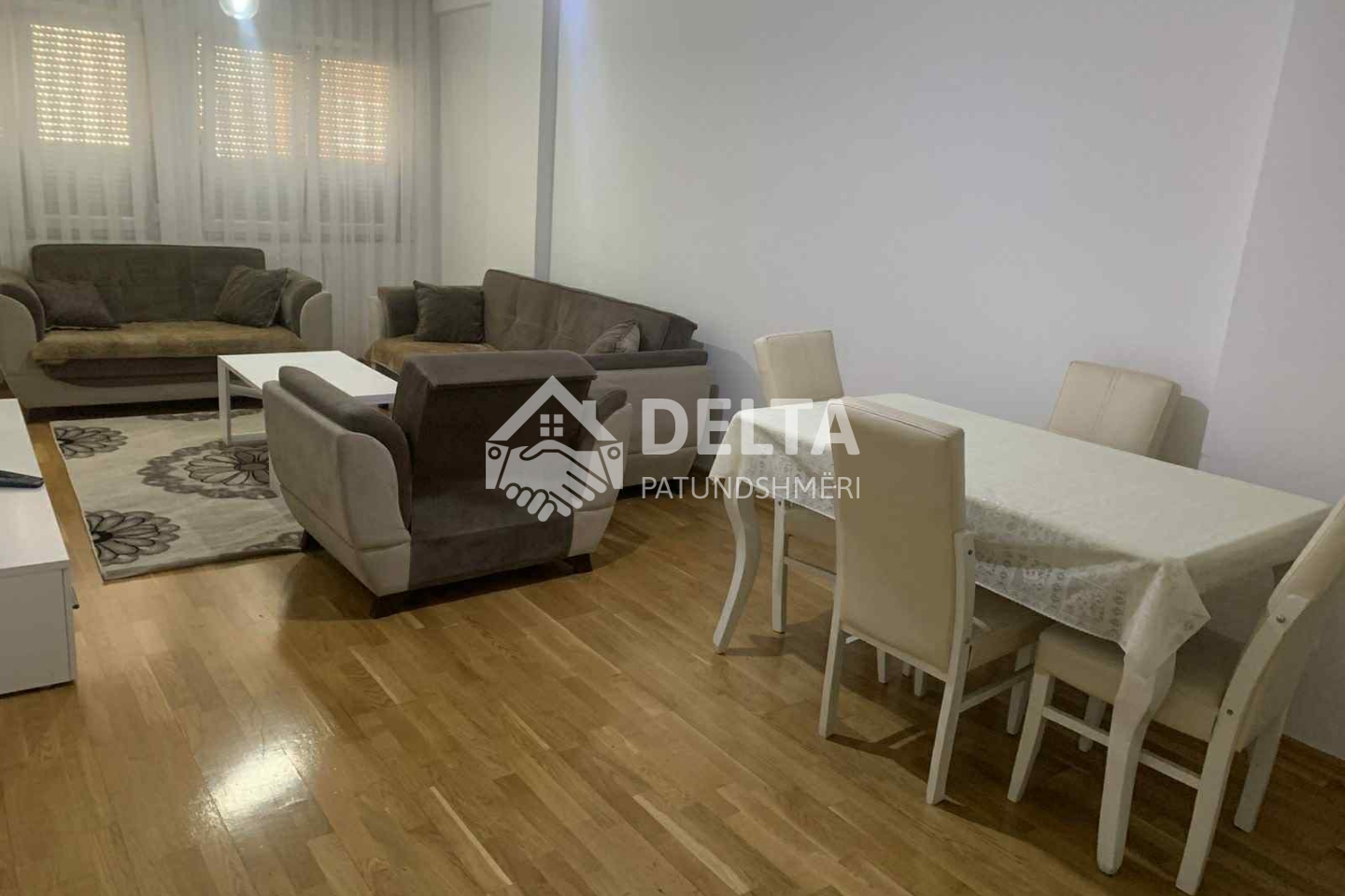 Appartement à louer dans le quartier arberi (2)