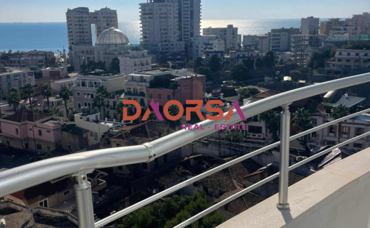 Büro zur miete in der nähe des Durrës rathauses (4)