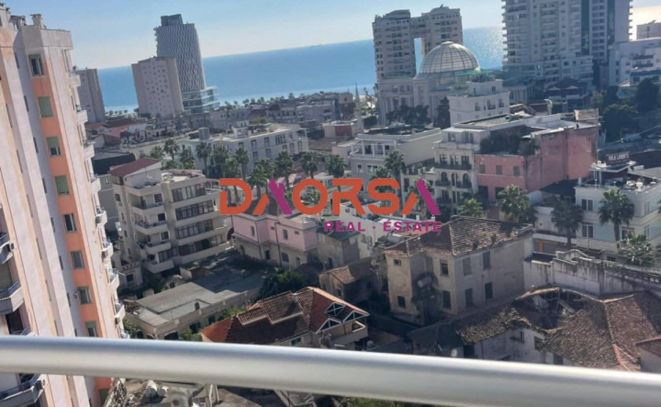 Büro zur miete in der nähe des Durrës rathauses (7)