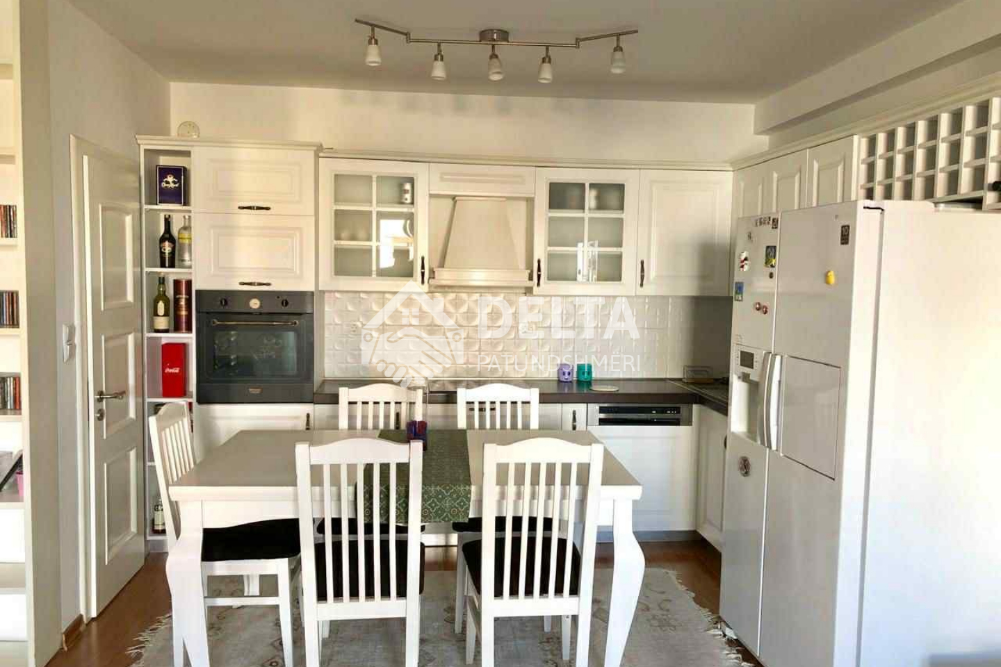 Appartamento moderno in affitto in via c