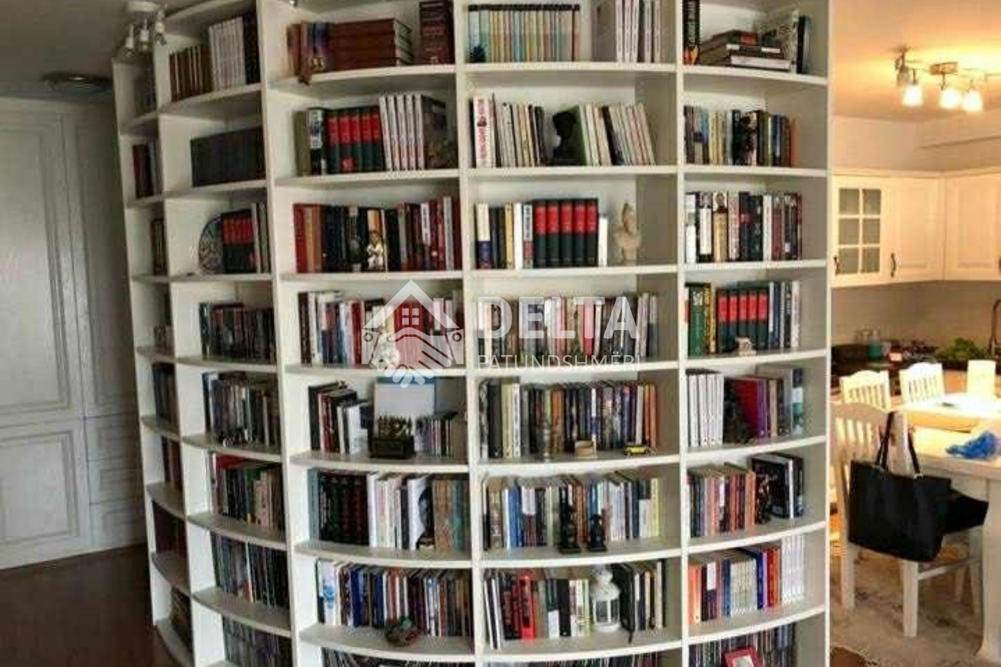 Appartamento moderno in affitto in via c