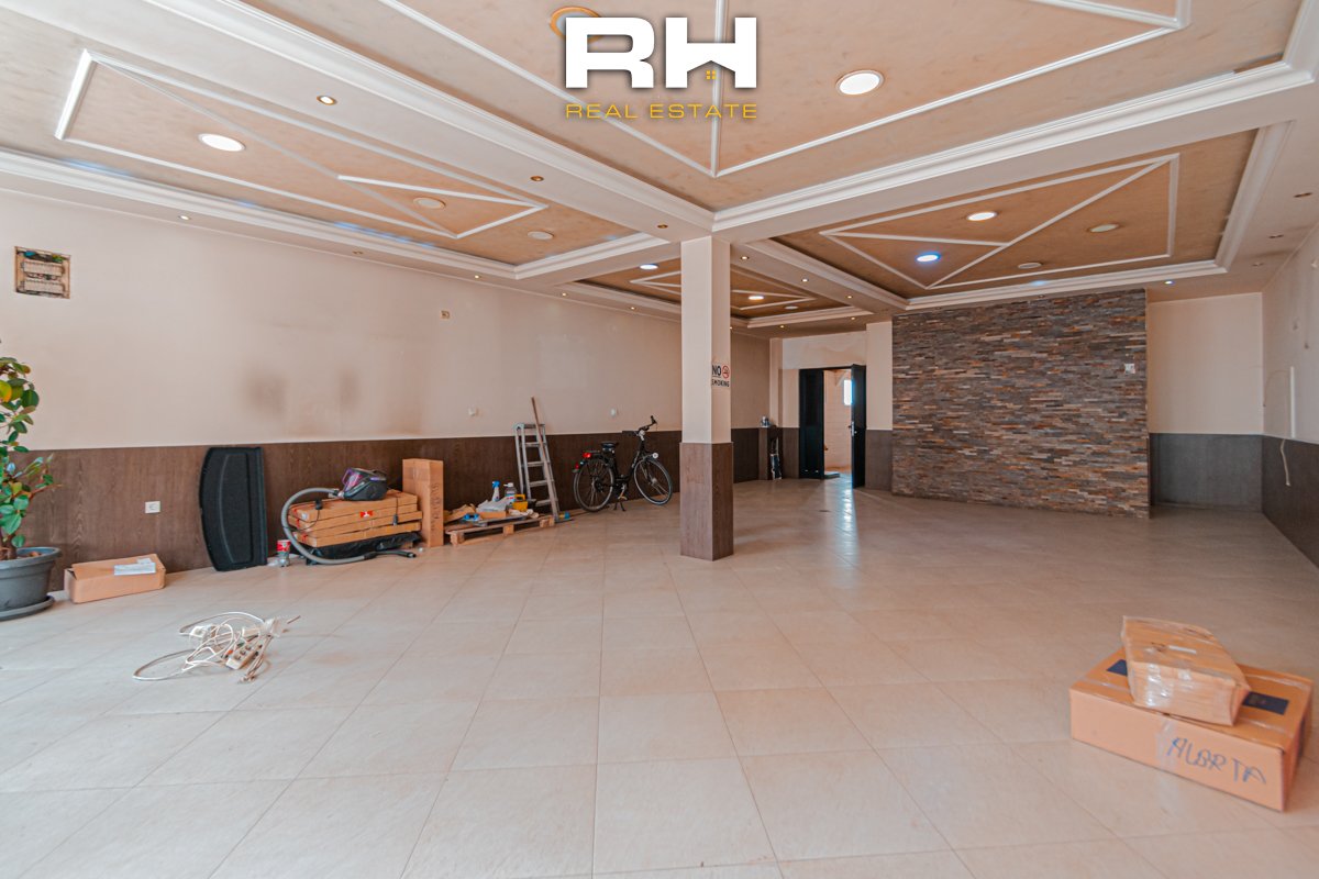 Espaço comercial de 300m² para alugar em emshir