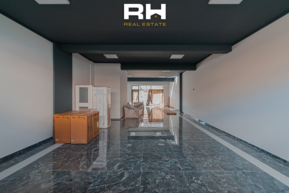 Local de 128,5m² en alquiler en emshir (3)