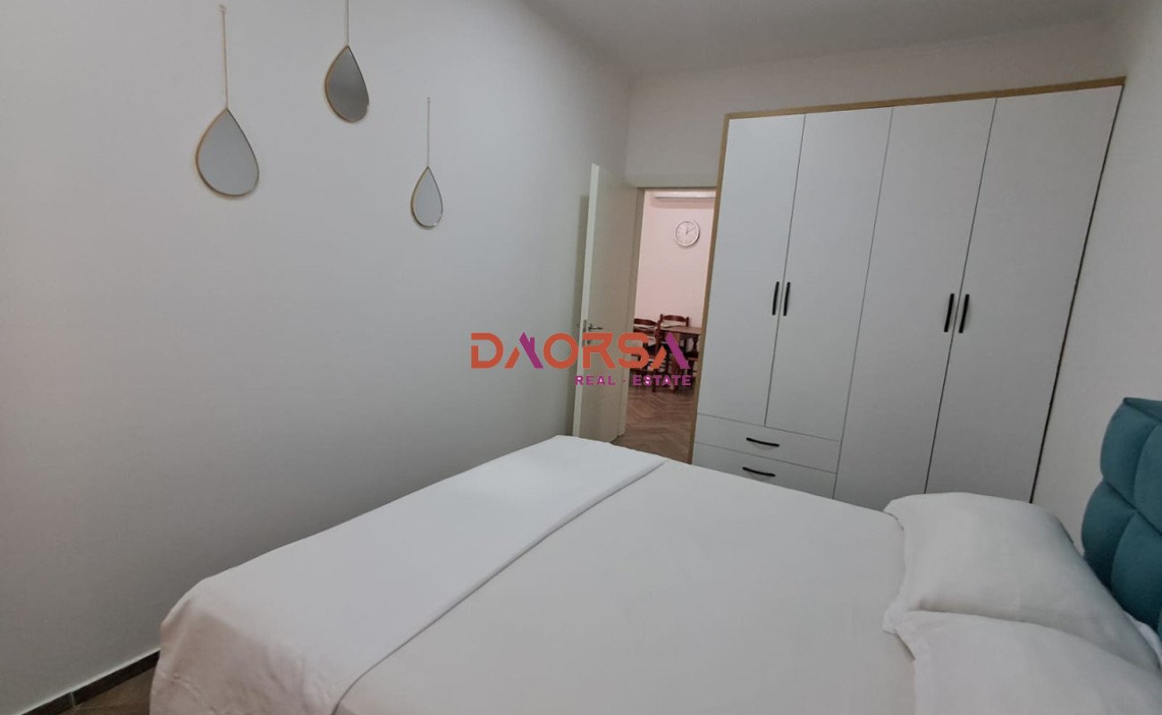 Shitet apartament 1+1 – Plazh, pranë hotel palace (3)