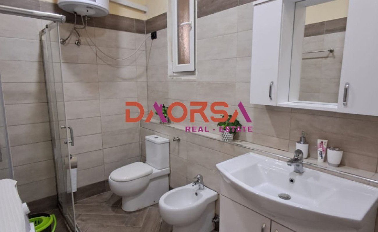 Shitet apartament 1+1 – Plazh, pranë hotel palace (6)