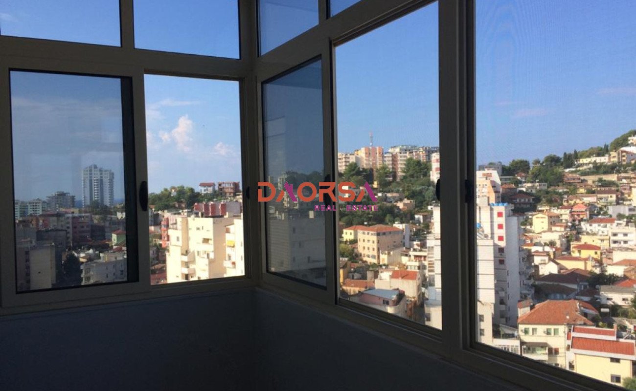 Shitet apartament 1+1 – Qendra e durrësit,