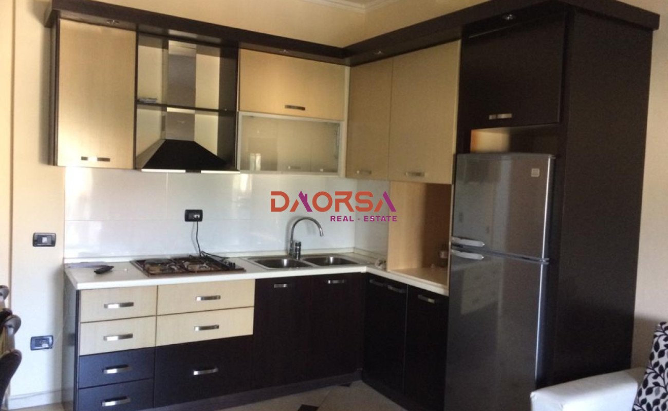 Shitet apartament 1+1 – Qendra e durrësit,