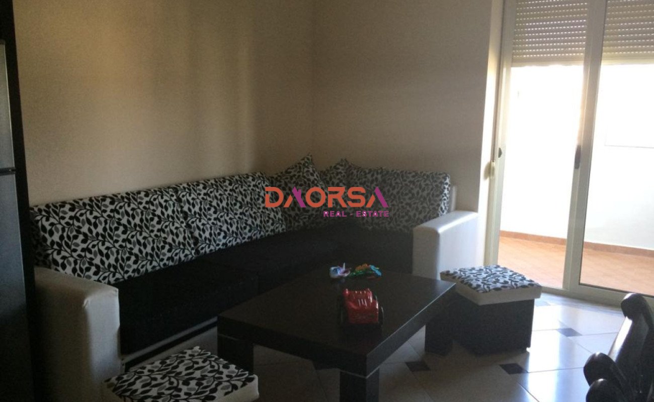 Shitet apartament 1+1 – Qendra e durrësit,