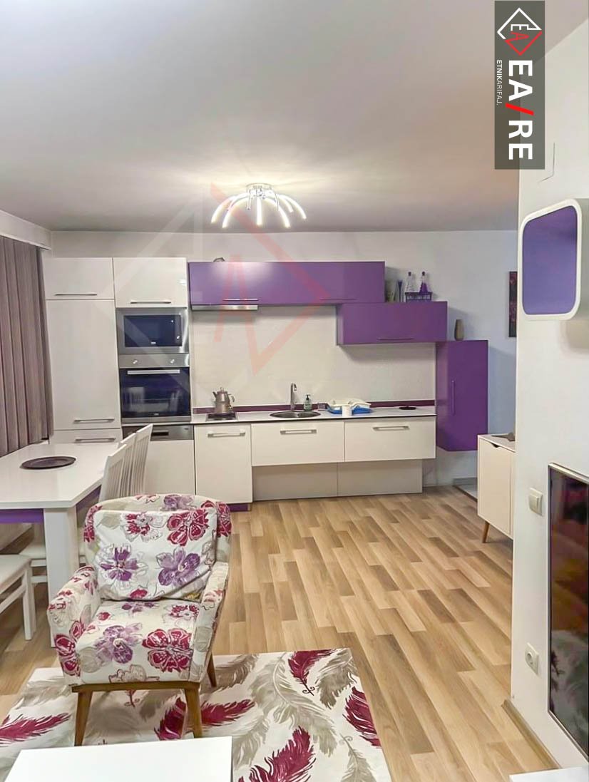 Piso en alquiler en el centro de Pristina!