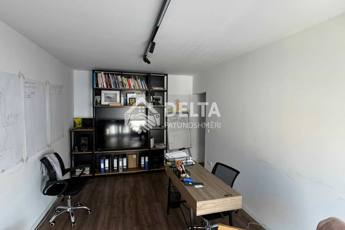 Appartement à vendre - studio au centre de Pristina (4)