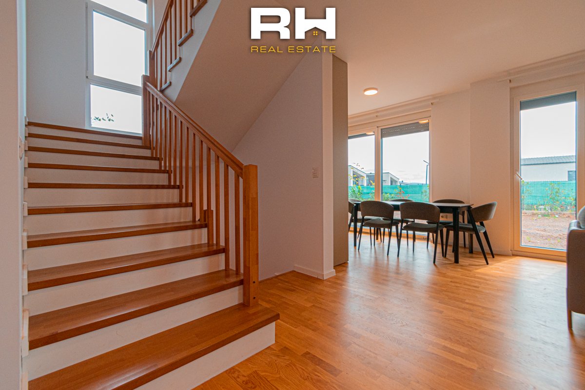 Shtëpi 190m² me #qira në lagjen priam village