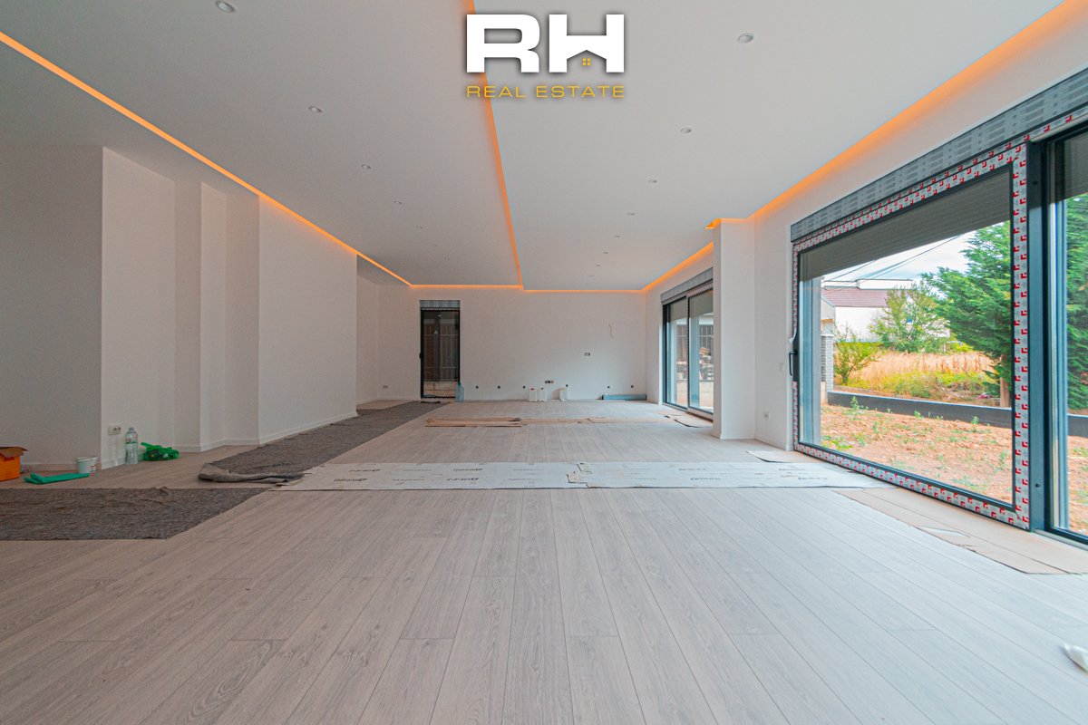 Haus 390m² zu verkauf in lagjen qëndresa, Çagllavicë