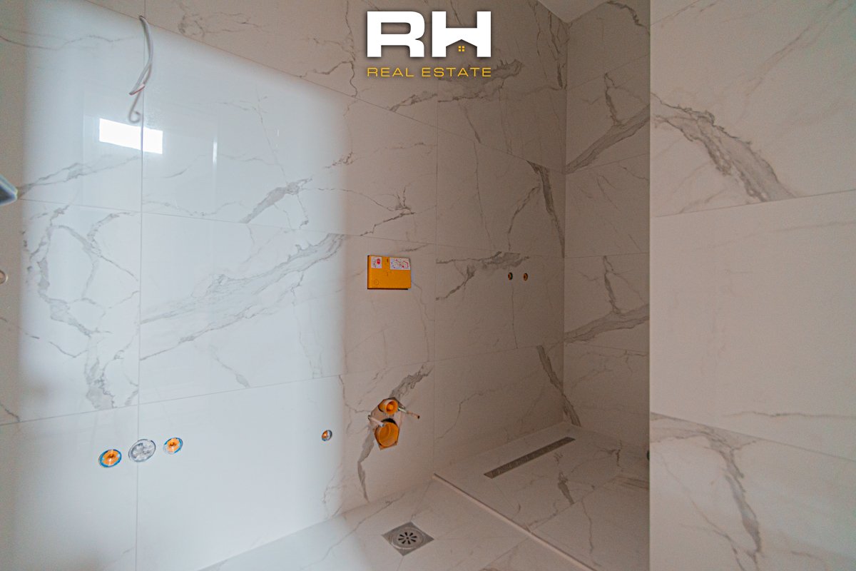 Haus 390m² zu verkauf in lagjen qëndresa, Çagllavicë
