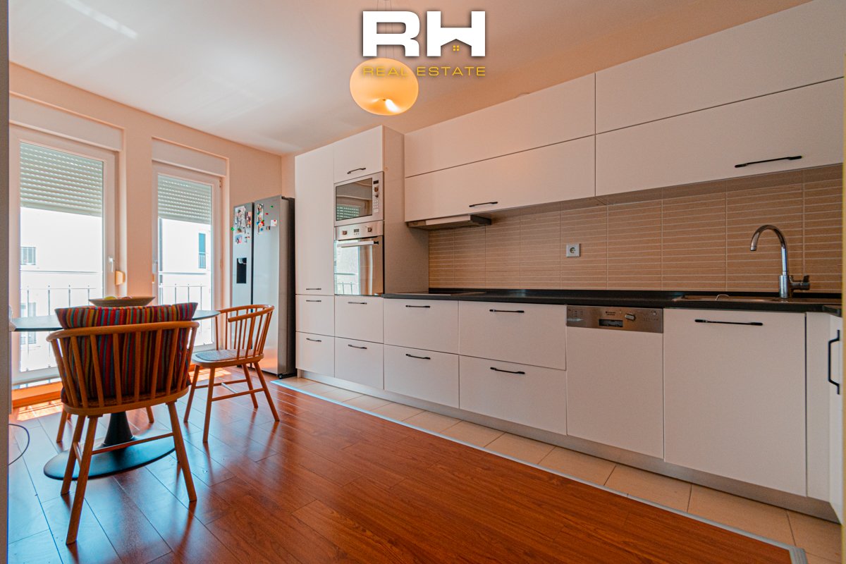 Banesë 124m² neto në #shitje në rrugën c (5)