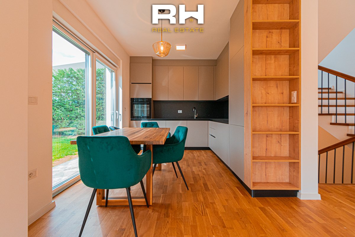 Casa di 180+87m² in vendita nel quartiere priam village (3)